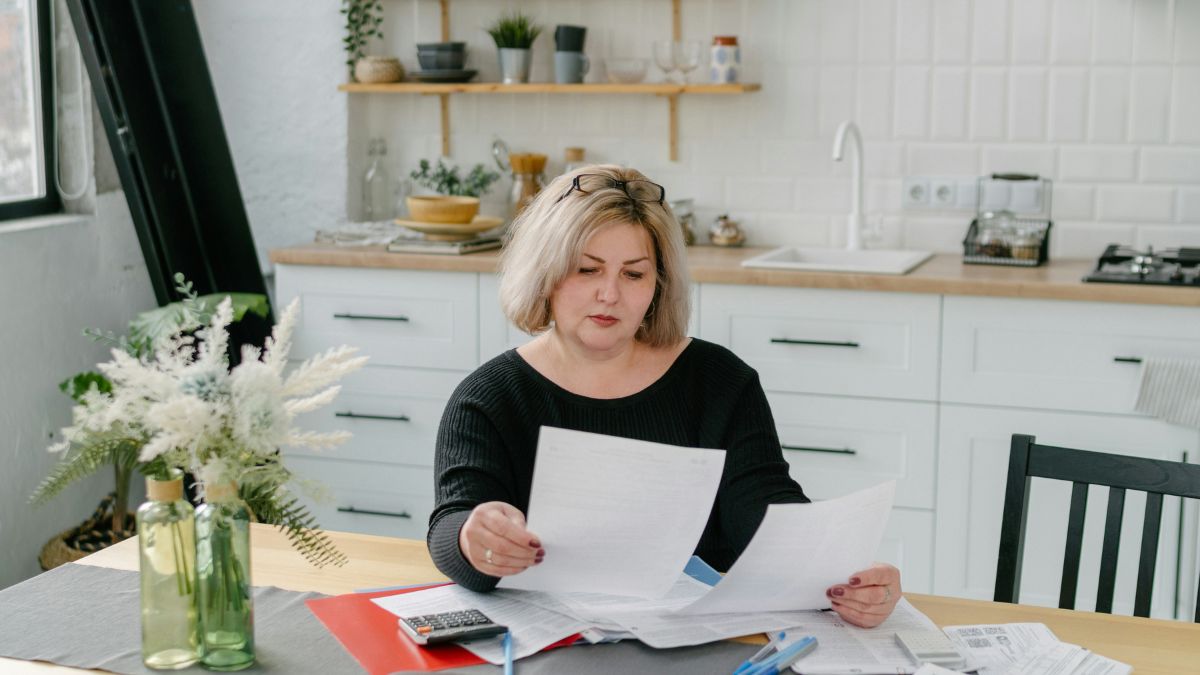 A step-by-step guide to completing Social Security Form 827 for accurate information disclosure