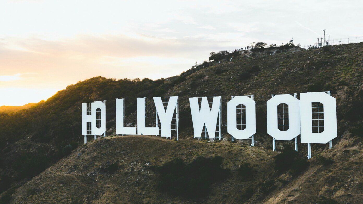 Was the Hollywood sign destroyed in the wildfires of 2025