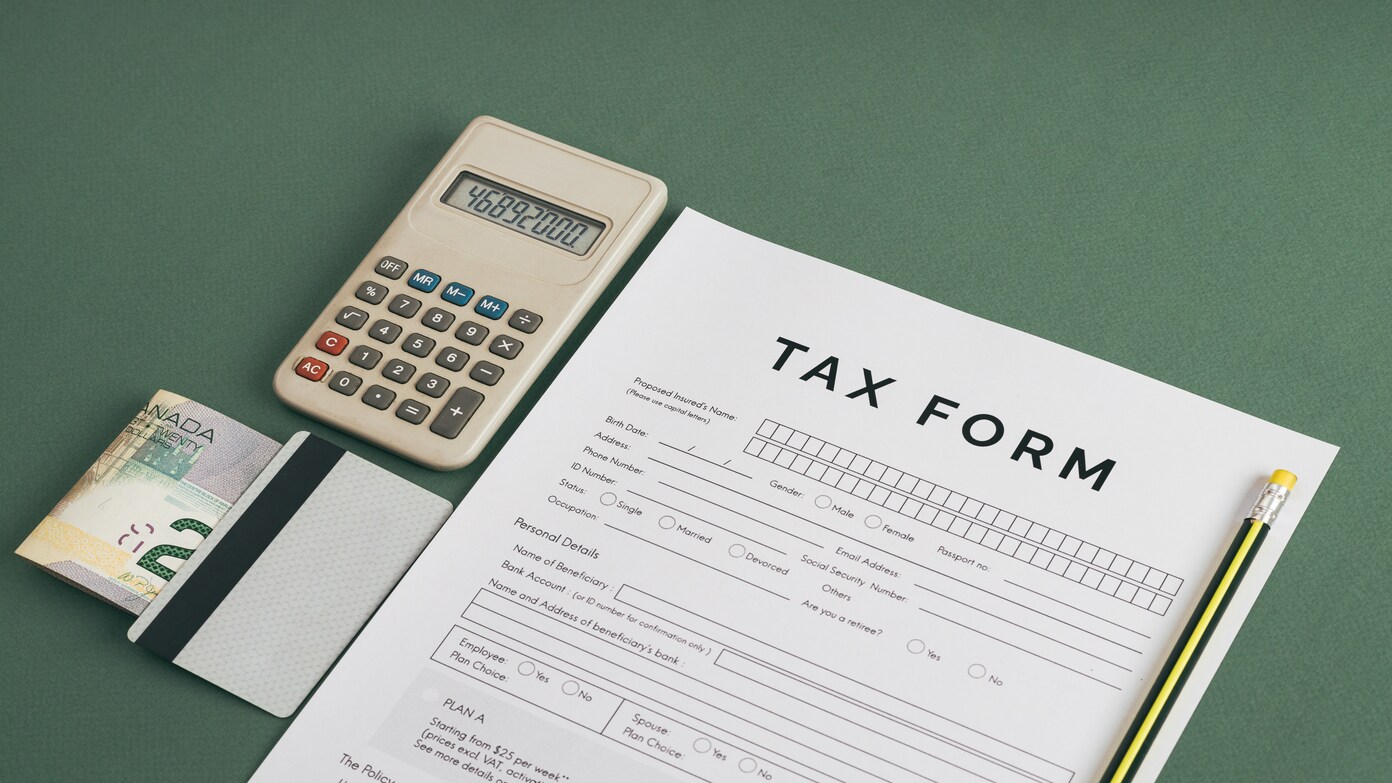 An American throws out a question for his tax preparation fee for an itemized deduction at the IRS: “Someone just quoted us $14,000...”
