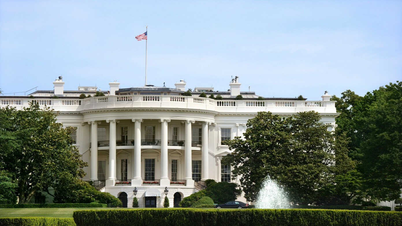 What happens if the president-elect dies or becomes disabled before the inauguration?