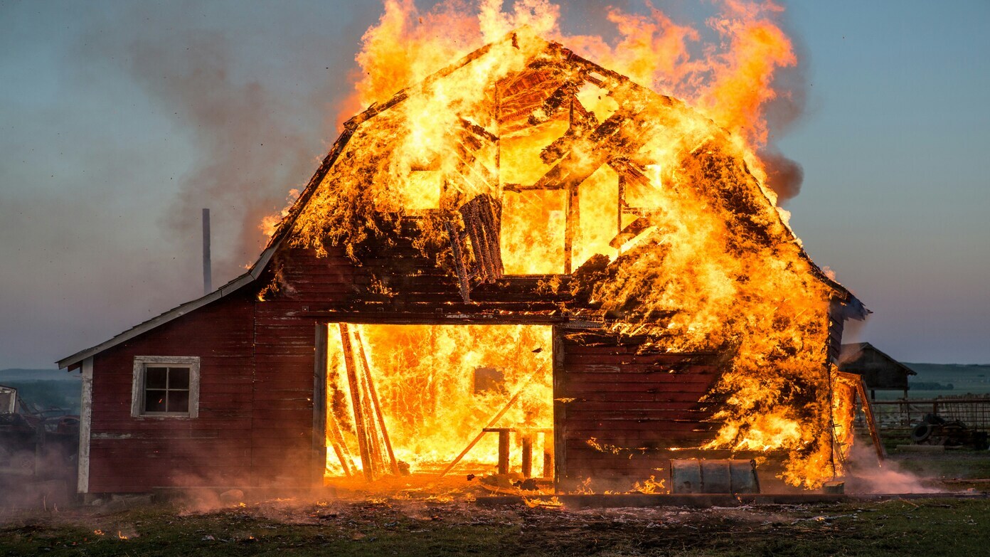 Does home insurance cover fires and what is the minimum and maximum coverage according to my policy?