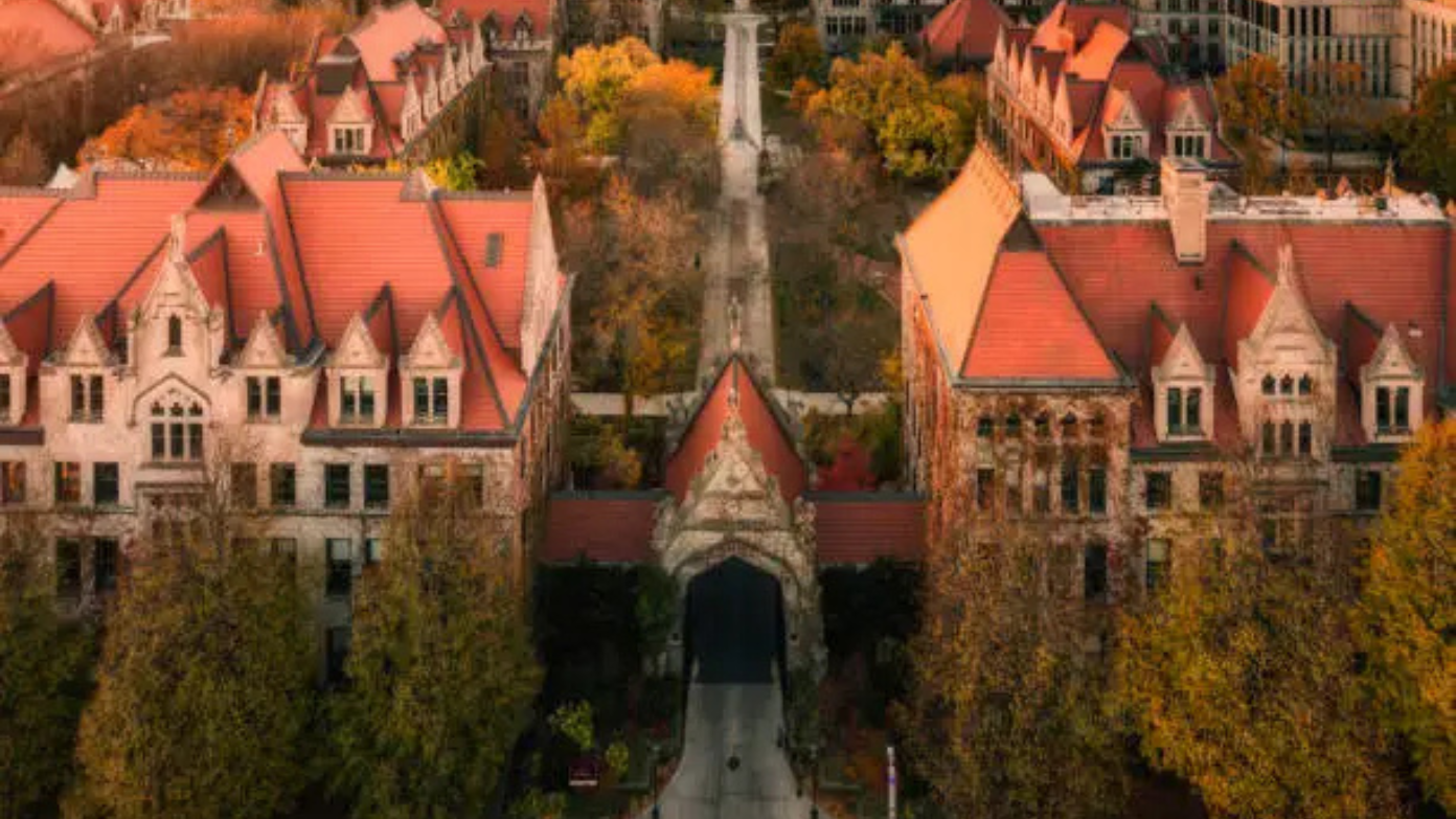 How much does it cost to study at Chicago University in 2025?
