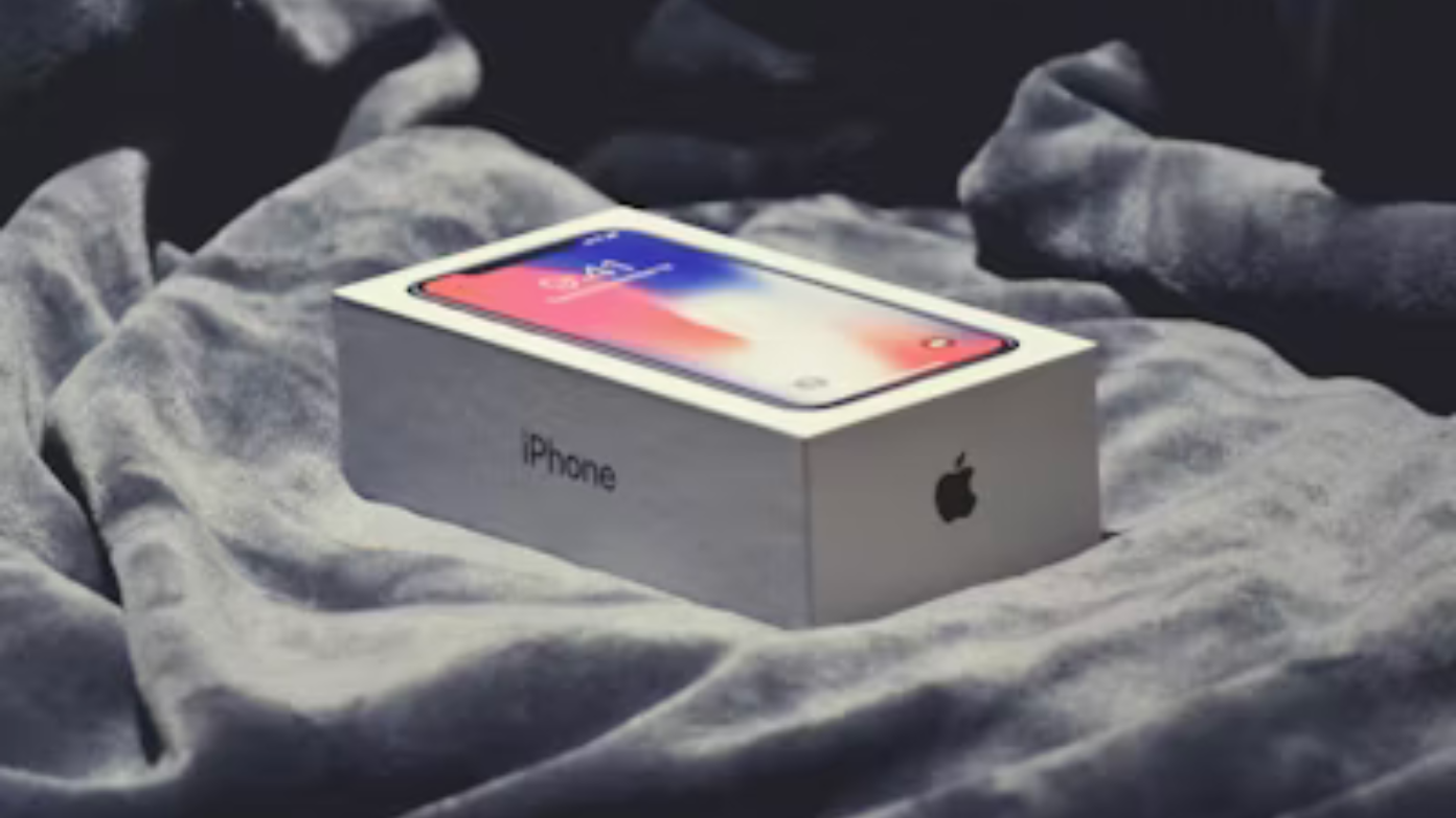 If you have this old, empty iPhone case, you're in luck - They're selling it secondhand for up to $50 with some very special features