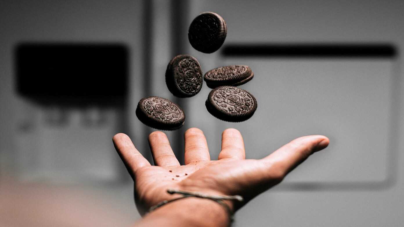 Selena Gomez's Oreo cookies are available starting this June 9th all over the United States - These are the stores where you can get them