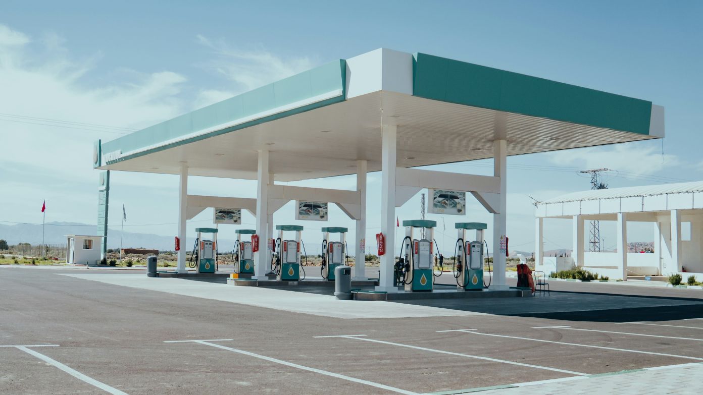 Kum & Go is getting a new name, and many loyal customers say it feels like the end of an era