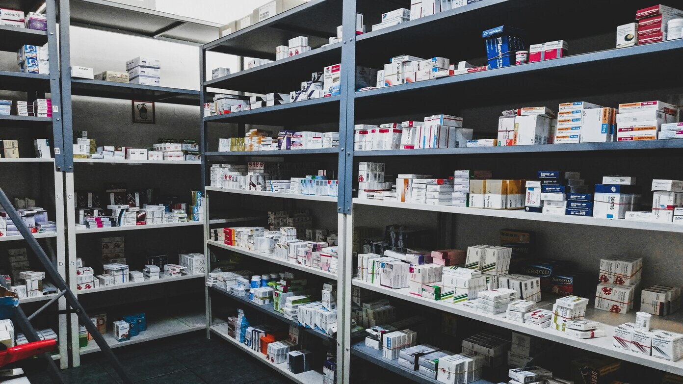 Surviving pharmacy of Walgreens, CVS and Rite Aid to close a century later - San Francisco mourns last days of beloved location