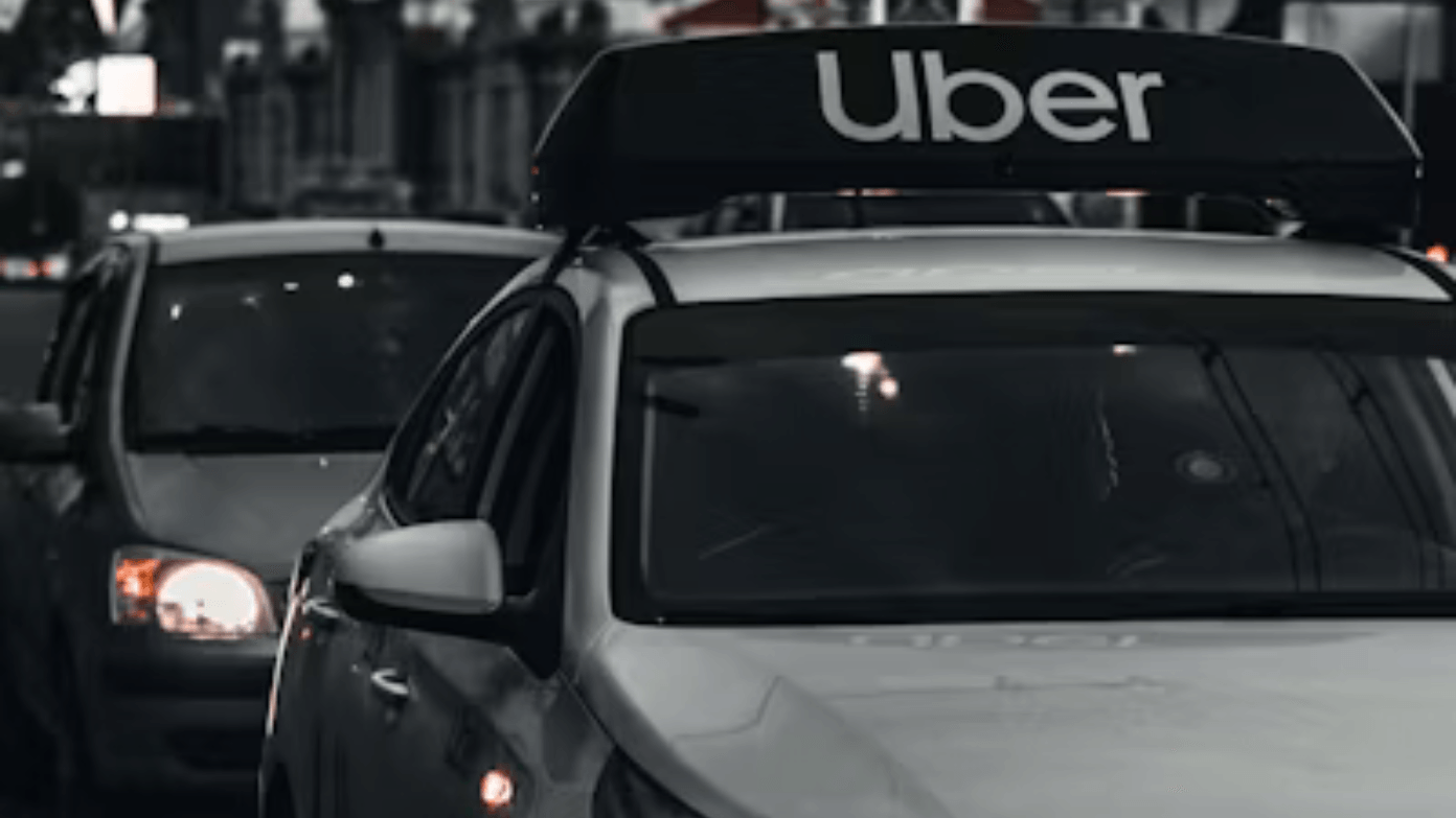 How much does an Uber driver earn in New York in 2025? This is what they earn per hour driving in NYC