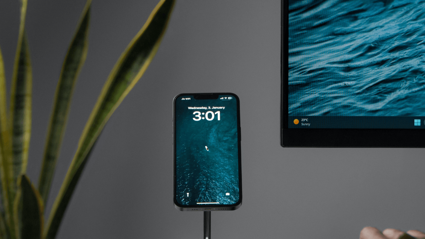 ESR HaloLock wireless chargers recalled after fires, explosions and $20K in property damage