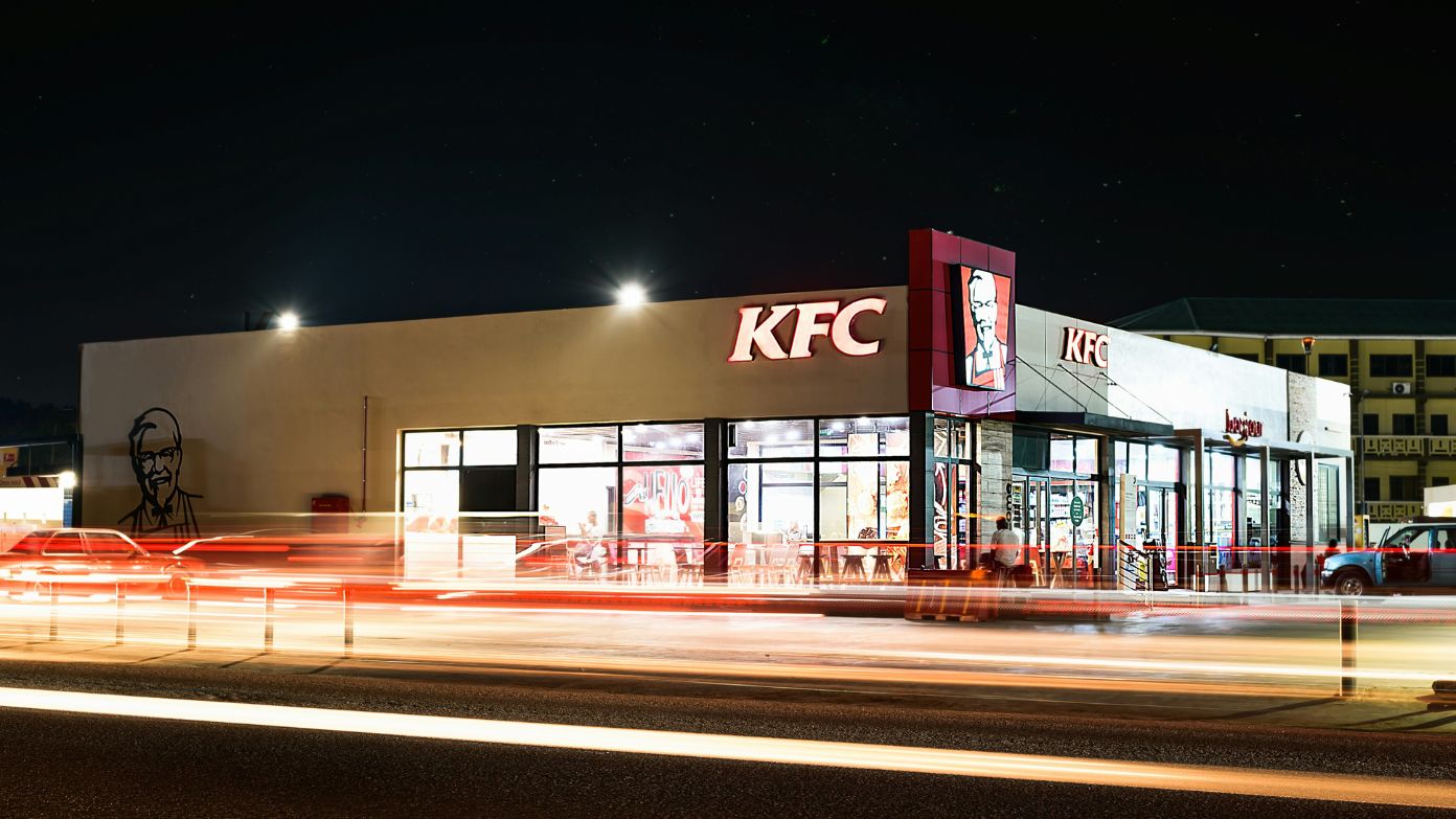 A new refund rule at KFC is upsetting customers and leaving employees caught in the middle—Here is what the leaked photo revealed