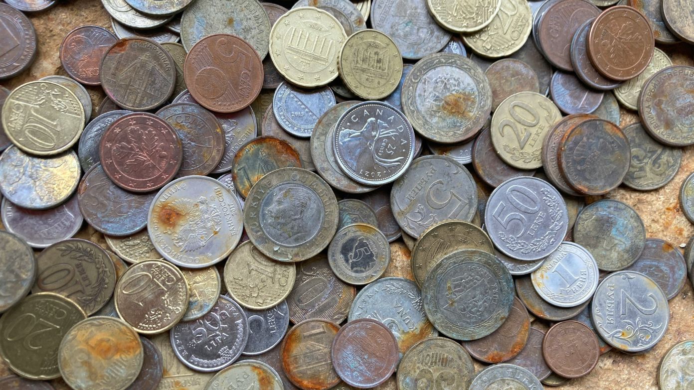 How to spot the rare 2000-P Sacagawea $1 coin that could turn loose change into a small fortune