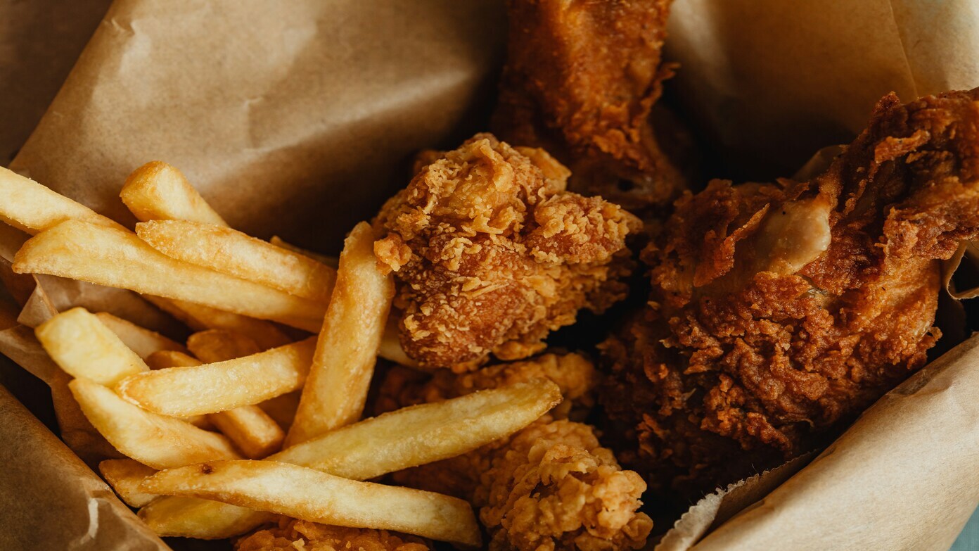 Buffalo Wild Wings strikes a blow against Popeyes with its new menu item - The big change it has made to compete for the title of best wing spot in the country