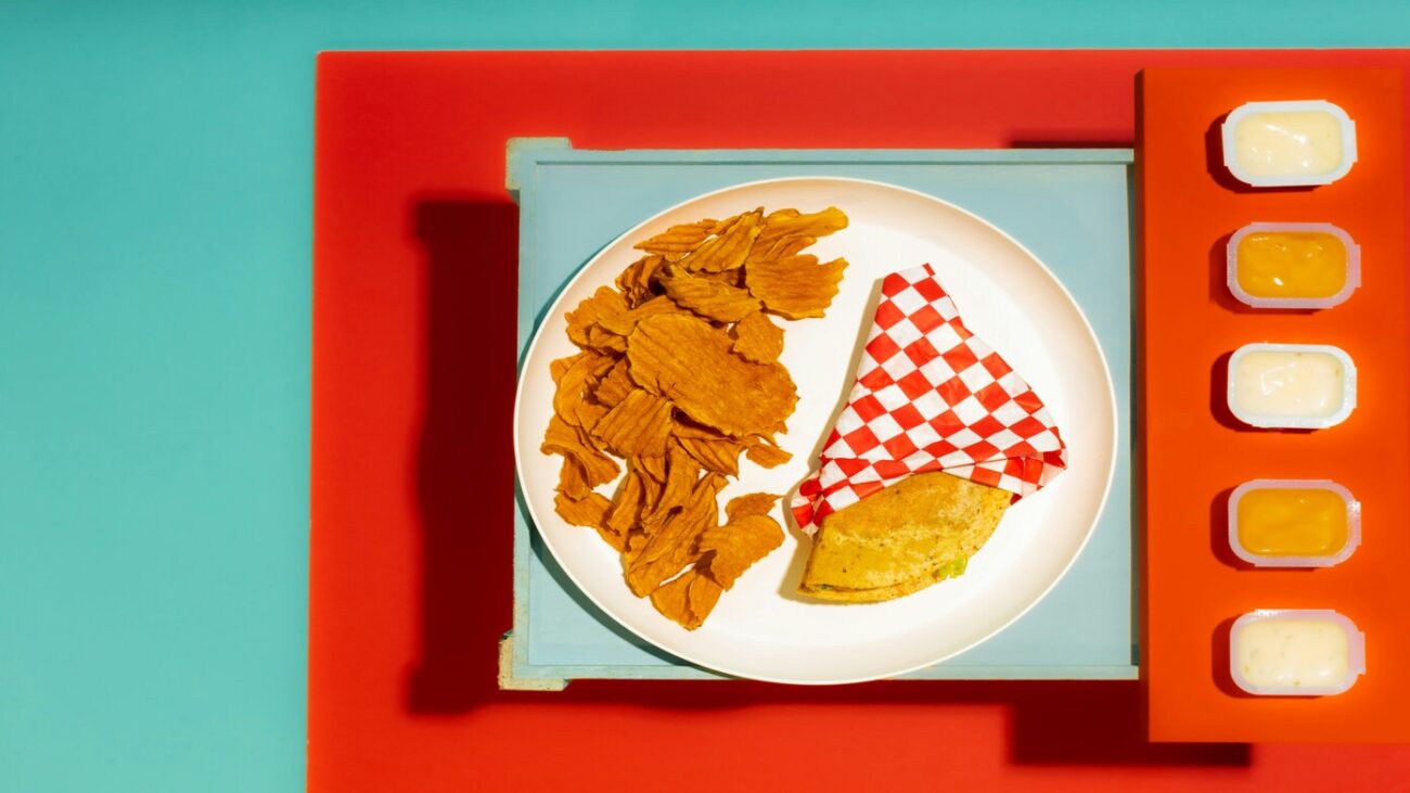 Taco Bell employee reveals Y2K menu coming September 9 - There's a surprise that will delight fans of their food