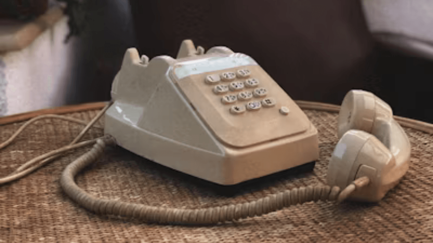 What are the customer service hours for 1-855-290-1545, the SSA number to call to keep receiving paper checks and how can I speak with a real person?