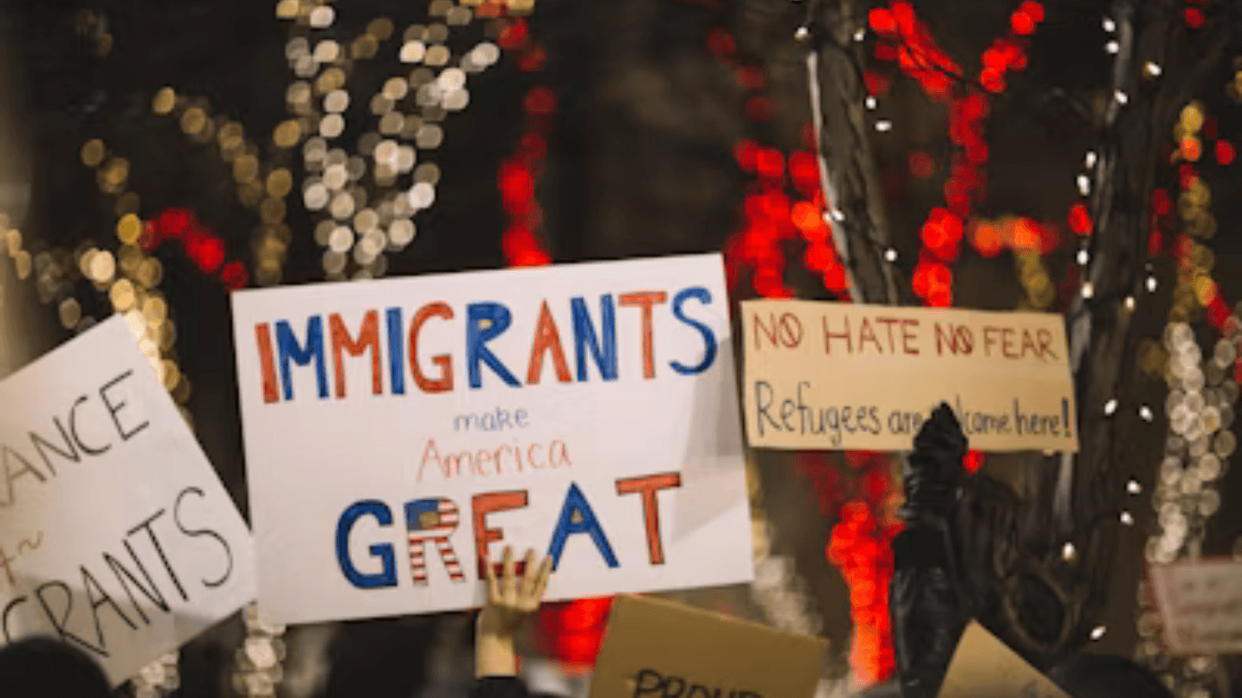 Who is Pang Nhia Hang Bailey, the mother who has lived in the United States for 47 years with a Green Card and has been detained by ICE