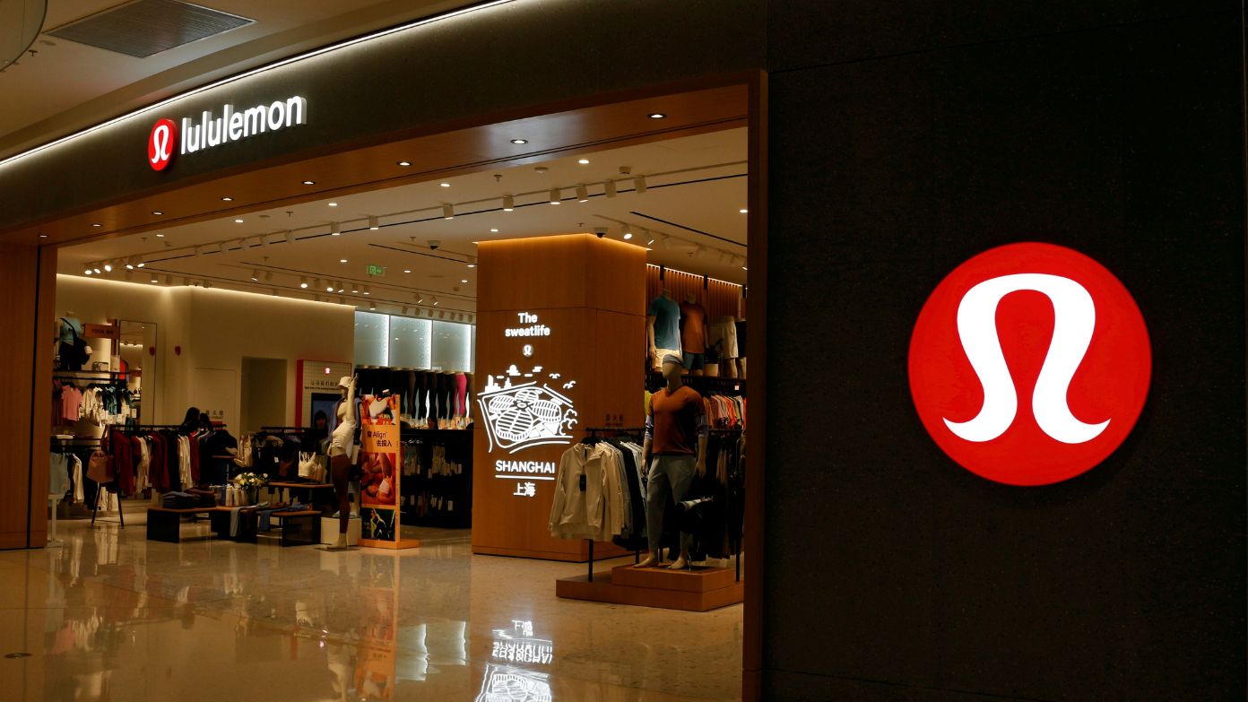 Earnings outlook cut, tariff pressures, and product struggles spark major sell-off
