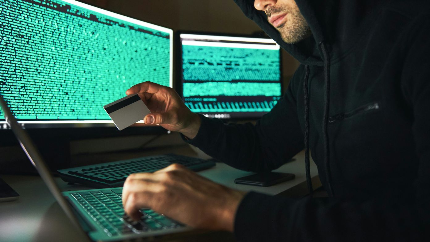 How scammers trick drivers with fake QR codes and what you can do to protect yourself