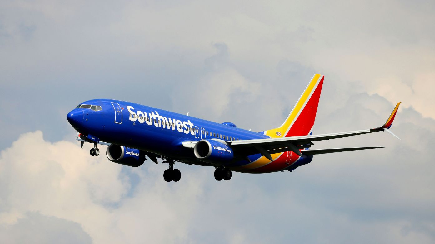 Higher credit card costs come with free bags, earlier boarding, and better seating options