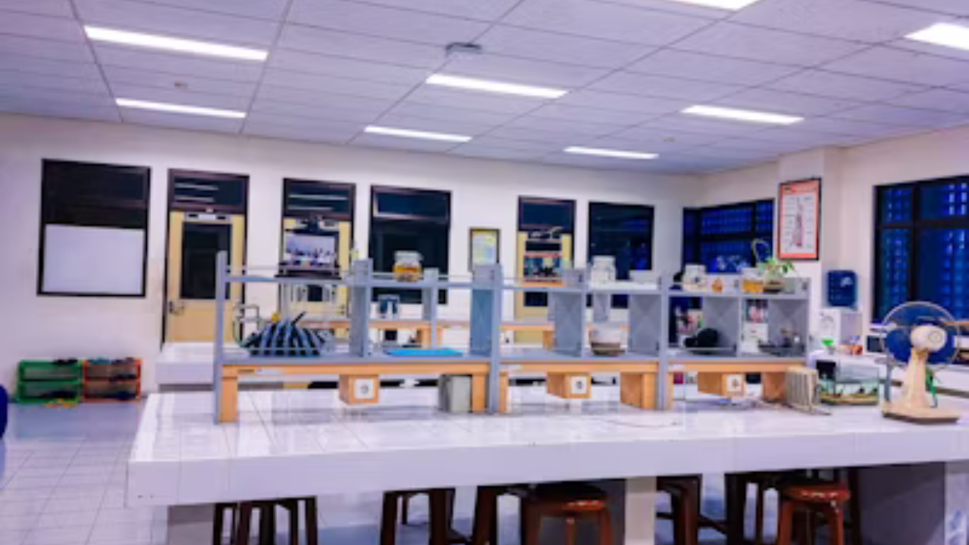 If you invested $1,000 in Abbott Laboratories 10 years ago, here's how much you would have today