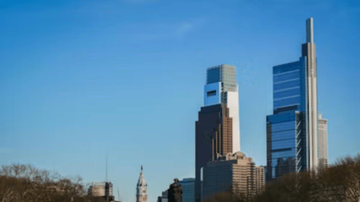 If you invested $1,000 in Comcast 10 years ago, here's how much you would have today